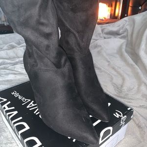 Sexy Black Suede Heels